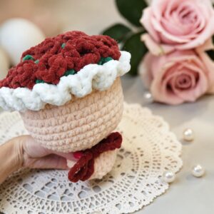 Bouquet de Roses Pailletées au Crochet – Fait Main en Laine Chenille