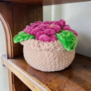 💜🌸 Petit Pot de Fleurs Violettes au Crochet en Laine Chenille ✨