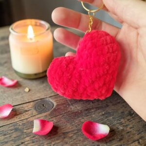 ❤️🔑 Porte-clé Cœur au Crochet en Laine Chenille ✨